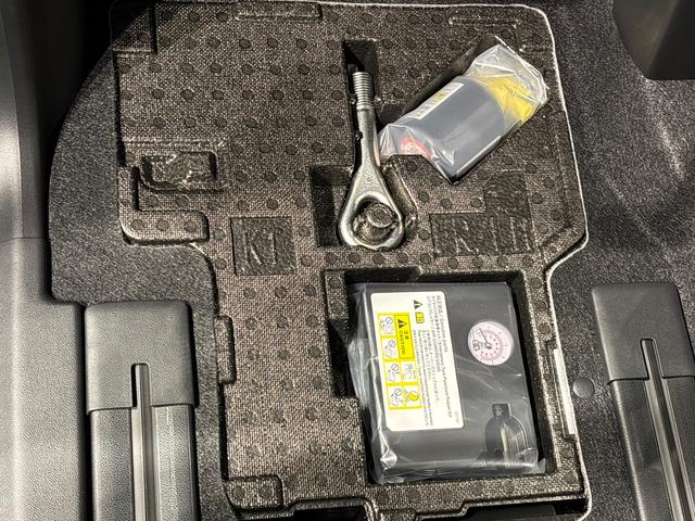タントカスタムＲＳ　ターボ　パノラマモニター対応ＬＥＤオートライト　パワースライドドアウェルカムオープン機能　電動パーキングブレーキ　運転席助手席シートヒーター　アルミホイール　キーフリーシステム　　オート電動格納式ドアミラー（広島県）の中古車