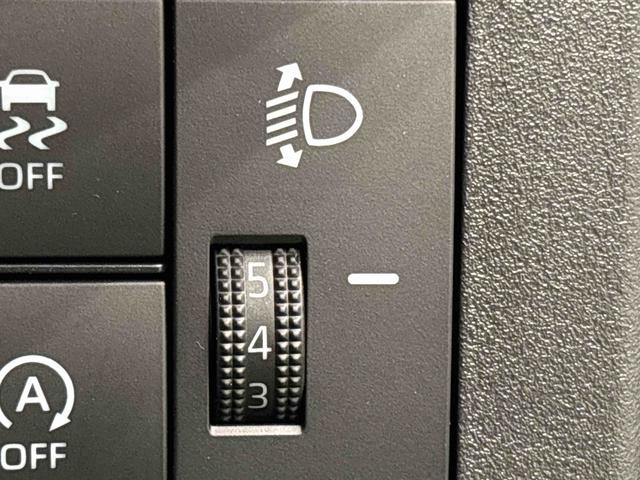 ハイゼットカーゴDXキーレスエントリー マニュアルエアコン 運転席・助手席パワーウインドウ オートライト ハンド式サイドブレーキ ハロゲンヘッドライト アイドリングストップ機能 テンパータイヤ(広島県)の中古車