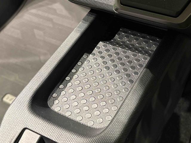 タフトＧ　クロムベンチャー　ナビ　バックモニター　ＥＴＣ　スマアシスカイフィールトップ　クロムパック　メッキパック　シルバーアンダーガーニッシュ　インテリアアクセント　ＬＥＤオートハイビーム＆フォグランプ　電動パーキングブレーキ　バックカメラ　アルミホイール（広島県）の中古車
