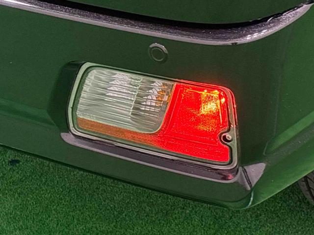 ハイゼットカーゴクルーズLEDヘッドランプ 電動格納式カラードドアミラー トップシェイドガラス 荷室LEDランプ 乗降グリップ 12インチフルホイールキャップ コーナーセンサー キーレスエントリー テンパータイヤ(広島県)の中古車