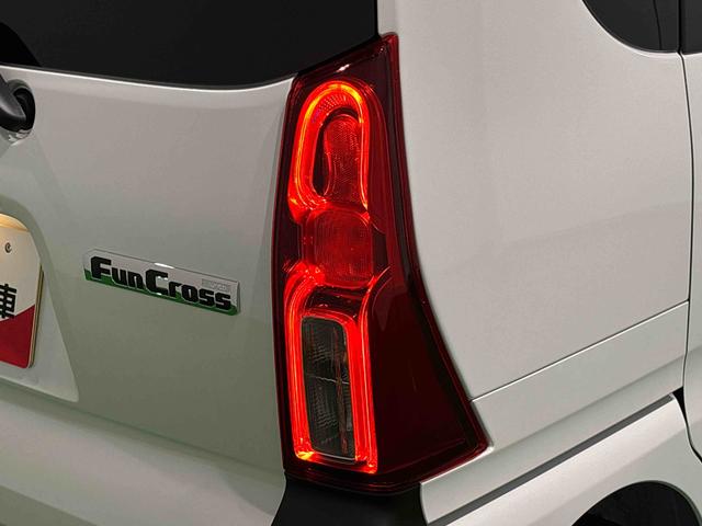 タントファンクロスターボ 未走行車 令和7年式LEDオートライト パワースライドドアウェルカムオープン機能 電動パーキングブレーキ 運転席助手席シートヒーター アルミホイール キーフリーシステム オート電動格納式ドアミラー(広島県)の中古車