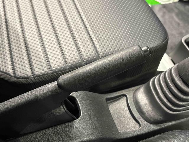 ハイゼットトラックスタンダード　４ＷＤ　５ＭＴ　省力パック　キーフリー衝突警報機能　衝突回避支援ブレーキ　車線逸脱警報機能　オートハイビーム　標識認識機能　誤発進抑制制御機能　先行車発進お知らせ機能　プッシュスタート　キーフリー　エアコン　５ＭＴ　コーナーセンサー（広島県）の中古車