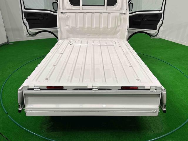 ハイゼットトラックスタンダード　４ＷＤ　５ＭＴ　省力パック　キーフリー衝突警報機能　衝突回避支援ブレーキ　車線逸脱警報機能　オートハイビーム　標識認識機能　誤発進抑制制御機能　先行車発進お知らせ機能　プッシュスタート　キーフリー　エアコン　５ＭＴ　コーナーセンサー（広島県）の中古車