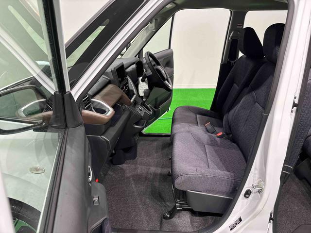 ムーヴＲＳ　両側パワースライドドア　バックモニター対応ＬＥＤオートハイビーム・フォグランプ　運転席シートヒーター　アルミホイール　オートライト　プッシュボタンスタート　セキュリティアラーム　衝突警報機能　衝突回避支援ブレーキ（広島県）の中古車