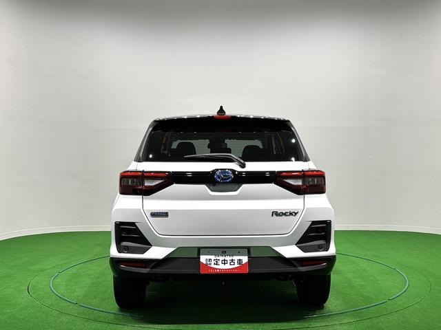 ロッキープレミアムG HEV パノラマ対応純正ディスプレイオーディオブラインドスポットモニター 運転席・助手席シートヒーター 電動パーキングブレーキ+オートホールドブレーキ機能 全車速追従機能付ACC 本革巻ステアリングホイール ETC(広島県)の中古車