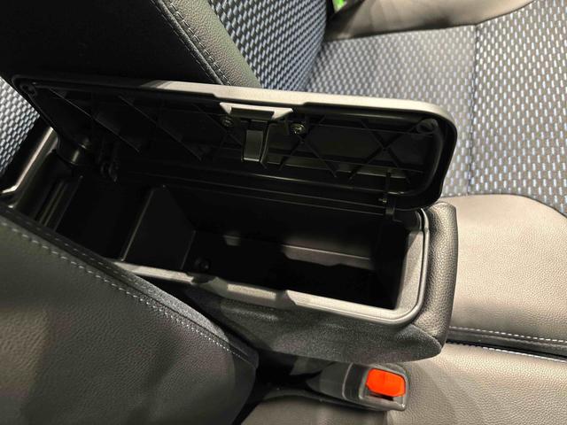 タントカスタムＲＳ　パノラマモニター対応カメラ　アルミホイールＬＥＤヘッドランプ　パワースライドドアウェルカムオープン機能　運転席ロングスライドシ−ト　助手席ロングスライド　助手席イージークローザー　１５インチアルミホイールキーフリーシステム（広島県）の中古車