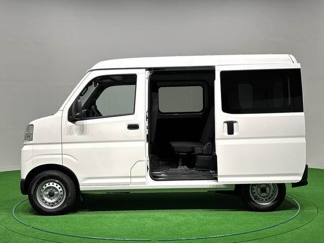 ハイゼットカーゴＤＸ　令和７年式　保証ありキーレスエントリー　マニュアルエアコン　運転席・助手席パワーウインドウ　オートライト　ハンド式サイドブレーキ　ハロゲンヘッドライト　アイドリングストップ機能　　　テンパータイヤ（広島県）の中古車