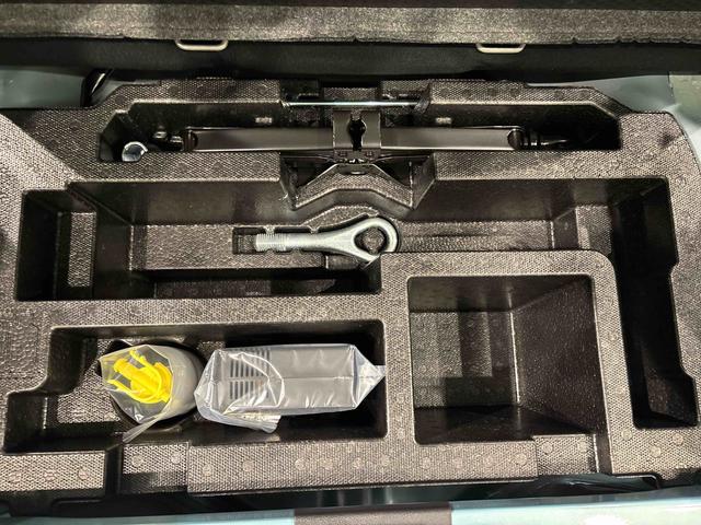 ミライースX SAIIILEDヘッドランプ セキュリティアラーム コーナーセンサー 14インチフルホイールキャップ キーレスエントリー 電動格納式ドアミラー ショツピングフック マニュアルエアコン(広島県)の中古車