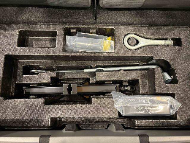 タフトＧ　ダーククロムベンチャー　バックカメラ　シートヒータースカイフィールトップ　クロムパック　メッキパック　シルバーアンダーガーニッシュ　インテリアアクセント　ＬＥＤオートハイビーム＆フォグランプ　電動パーキングブレーキ　バックカメラ　アルミホイール（広島県）の中古車