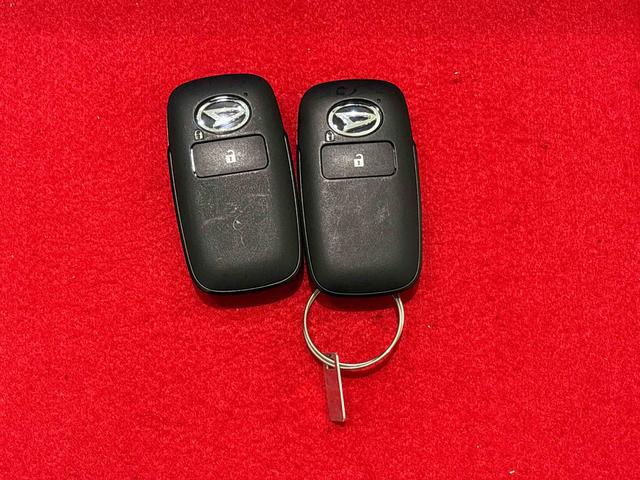タフトG クロムベンチャー バックモニター 電動パーキングブレーキスカイフィールトップ クロムパック メッキパック シルバーアンダーガーニッシュ インテリアアクセント LEDオートライト&フォグランプ 電動パーキングブレーキ バックカメラ アルミホイール(広島県)の中古車