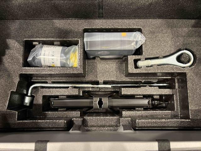タフトG クロムベンチャー 未走行車 保証継承スカイフィールトップ クロムパック メッキパック シルバーアンダーガーニッシュ インテリアアクセント LEDオートライト&フォグランプ 電動パーキングブレーキ バックカメラ アルミホイール(広島県)の中古車