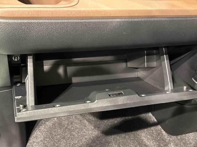 ムーヴキャンバスセオリーGターボLEDオートライト・フォグランプ 電動パーキングブレーキ プッシュボタンスタート セキュリティアラーム バックカメラ 両側パワースライドドアウエルカムオープン機能 オート電動格納式ドアミラー(広島県)の中古車