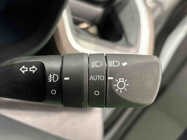 ムーヴＧ　バックカメラ付き　電動パーキングブレーキ　オートエアコンレーンキープ　電動格納式ミラー　衝突被害軽減Ｂ　Ａストップ　ＬＥＤ　スマートキー　アルミホイール　オートハイビーム　オートライト　盗難防止システム　キーフリーシステム（広島県）の中古車
