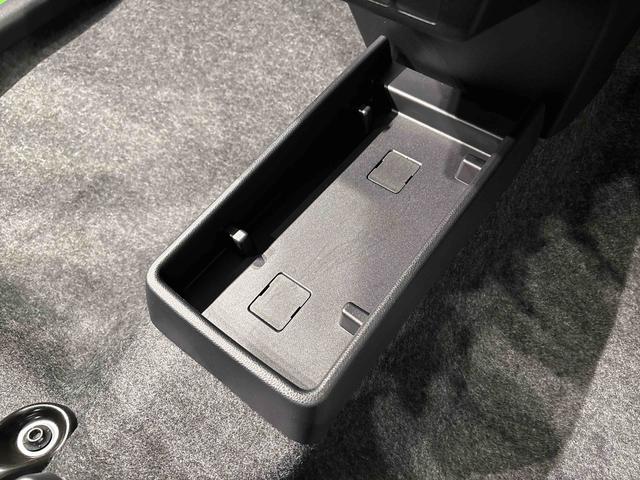 ミライースX SAIIILEDヘッドランプ セキュリティアラーム コーナーセンサー 14インチフルホイールキャップ キーレスエントリー 電動格納式ドアミラー ショツピングフック マニュアルエアコン(広島県)の中古車