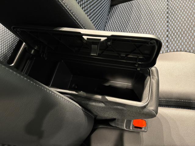 タントカスタムＲＳ　純正ナビ　バックモニター　シートヒーターＬＥＤオートライト　パワースライドドアウェルカムオープン機能　電動パーキングブレーキ　運転席助手席シートヒーター　アルミホイール　キーフリーシステム　　オート電動格納式ドアミラー（広島県）の中古車