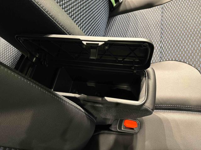 タントカスタムX 電子パーキング 両側パワースライドドアLEDオートライト パワースライドドアウェルカムオープン機能 電動パーキングブレーキ 運転席助手席シートヒーター アルミホイール キーフリーシステム オート電動格納式ドアミラー(広島県)の中古車