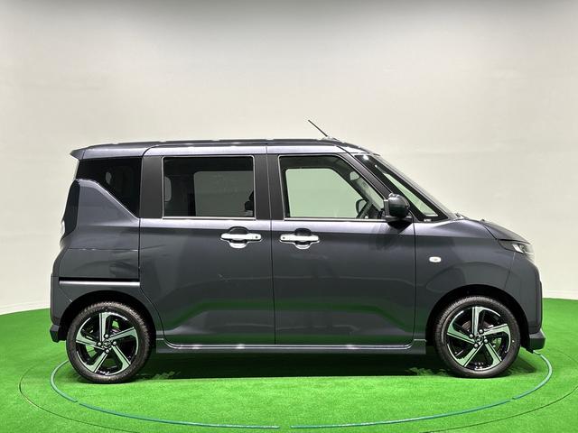 ムーヴＲＳ　ターボ　バックカメラ　全車速追従機能付ＡＣＣ　人気色ＬＥＤオートライト・フォグランプ　電動パーキングブレーキ　プッシュボタンスタート　セキュリティアラーム　バックカメラ　両側パワースライドドアウエルカムオープン機能　オート電動格納式ドアミラー（広島県）の中古車