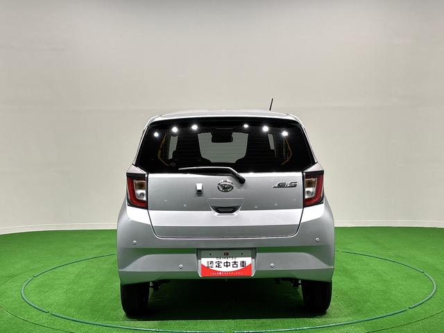 ミライースX SAIIILEDヘッドランプ セキュリティアラーム コーナーセンサー 14インチフルホイールキャップ キーレスエントリー 電動格納式ドアミラー ショツピングフック マニュアルエアコン(広島県)の中古車