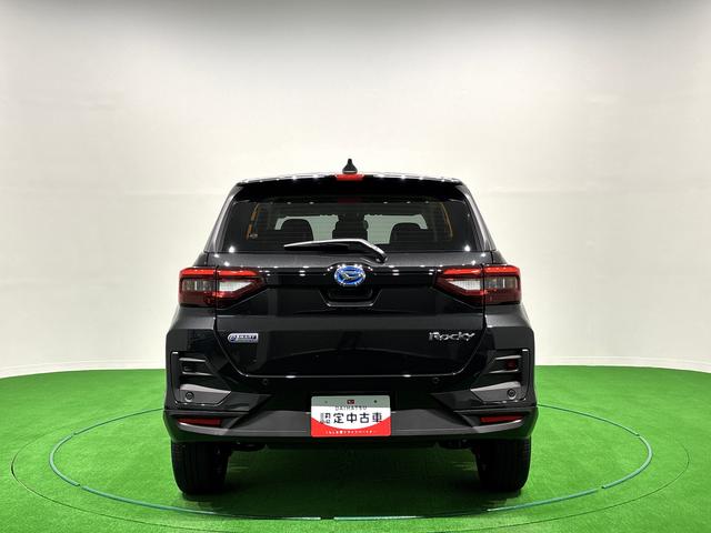 ロッキープレミアムＧ　ＨＥＶ　パノラマモニター対応　シートヒーターＬＥＤヘッドランプ・フォグランプ　全車速追従機能付アダプティブクルーズコントロール　レーンキープコントロール　ブラインドスポットモニター　１７インチアルミホイール　シートヒーター（広島県）の中古車