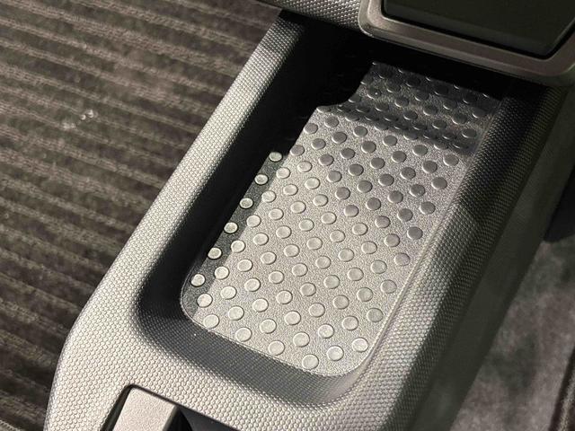 タフトG クロムベンチャー 運転席・助手席シートヒーター全車速追従機能付ACC 純正ナビ装着用アップグレードパック 電動パーキングブレーキ+オートホールドブレーキ機能 オートライト 運転席シートリフター チルトステアリング(広島県)の中古車