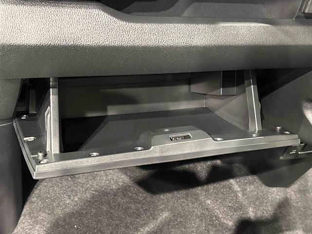 ムーヴＲＳ　４ＷＤ　ＬＥＤオートハイビーム・フォグランプＬＥＤオートハイビーム・フォグランプ　　両側パワースライドドア　スライドドアイージークローザー　アルミホイール　オートライト　プッシュボタンスタート　セキュリティアラーム　ターボエンジン（広島県）の中古車