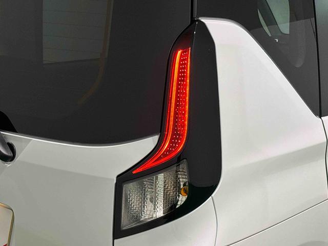 ムーヴＲＳ　４ＷＤ　ＬＥＤオートハイビーム・フォグランプＬＥＤオートハイビーム・フォグランプ　　両側パワースライドドア　スライドドアイージークローザー　アルミホイール　オートライト　プッシュボタンスタート　セキュリティアラーム　ターボエンジン（広島県）の中古車