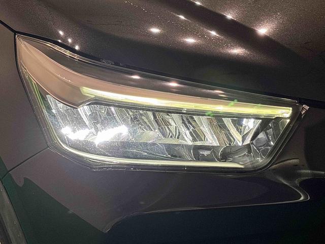 ロッキープレミアムＧ　ＨＥＶ　アクセサリーコンセント　シートヒーターＬＥＤヘッドランプ・フォグランプ　全車速追従機能付アダプティブクルーズコントロール　レーンキープコントロール　　１７インチアルミホイール　プッシュボタンスタート　キーフリーシステム（広島県）の中古車