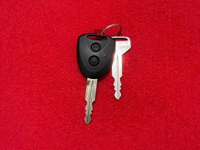 ミライースL SAIII マニュアルエアコン ハロゲンヘッドライトハロゲンヘッドランプ セキュリティアラーム コーナーセンサー 13インチフルホイールキャップ キーレスエントリー(広島県)の中古車