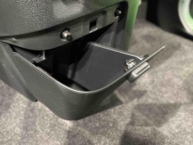ムーヴキャンバスストライプスGターボ 電動パーキングブレーキLEDオートライト・フォグランプ 電動パーキングブレーキ プッシュボタンスタート セキュリティアラーム バックカメラ 両側パワースライドドアウエルカムオープン機能 オート電動格納式ドアミラー(広島県)の中古車