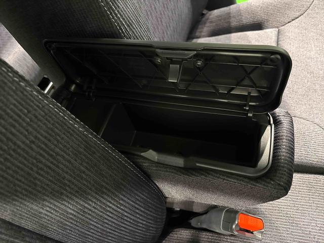 ムーヴＧ　左側パワースライドドア　電子パーキングブレーキＬＥＤオートハイビーム・フォグランプ　運転席シートリフター　アルミホイール　オートライト　プッシュボタンスタート　セキュリティアラーム　３６０°スーパーＵＶ＆ＩＲカットガラス　電子パーキングブレーキ（広島県）の中古車