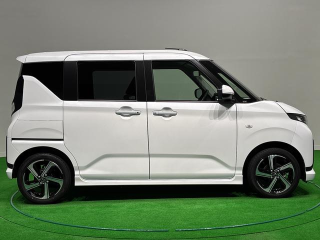 ムーヴRS ターボ 両側電動スライドドア トップシェイドガラス全車速追従機能付ACC 純正ナビ装着用アップグレードパック 電動パーキングブレーキ+オートホールドブレーキ機能 オートライト 運転席シートリフター チルトステアリング キーフリーシステム(広島県)の中古車