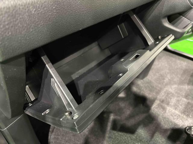 ムーヴＲＳＬＥＤオートライト・フォグランプ　電動パーキングブレーキ　プッシュボタンスタート　セキュリティアラーム　バックカメラ　両側パワースライドドアウエルカムオープン機能　オート電動格納式ドアミラー（広島県）の中古車