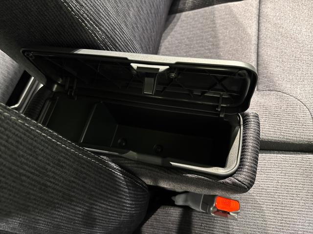 ムーヴGLEDオートライト・フォグランプ 電動パーキングブレーキ プッシュボタンスタート セキュリティアラーム バックカメラ 両側パワースライドドアウエルカムオープン機能 オート電動格納式ドアミラー(広島県)の中古車