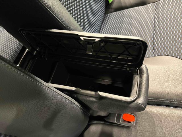 タントカスタムＲＳ　　９インチディスプレイオーディオ　バックカメラＬＥＤオートライト　パワースライドドアウェルカムオープン機能　オート電動格納式ドアミラー　助手席ロングスライド　助手席イージークローザー　アルミホイール　キーフリーシステム（広島県）の中古車