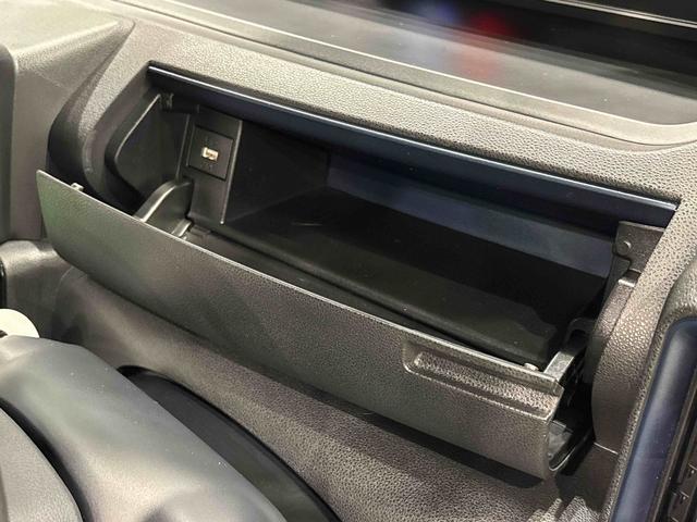 タントカスタムX バックカメラ付 電動パーキングブレーキLEDオートライト パワースライドドアウェルカムオープン機能 オート電動格納式ドアミラー 助手席ロングスライド 助手席イージークローザー アルミホイール キーフリーシステム(広島県)の中古車
