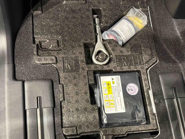 タントカスタムX バックカメラ付 電動パーキングブレーキLEDオートライト パワースライドドアウェルカムオープン機能 オート電動格納式ドアミラー 助手席ロングスライド 助手席イージークローザー アルミホイール キーフリーシステム(広島県)の中古車