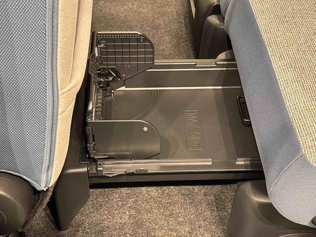 ムーヴキャンバスストライプスG 両側電動スライドドア 衝突回避支援システムLEDヘッドライト LEDフォグランプ オートライト オートエアコン アダプティブドライビングビーム プッシュスタート 両側電動スライドドア 電子パーキング 運転席助手席シートヒーター シートリフター(広島県)の中古車