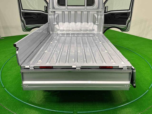 ハイゼットトラックスタンダード 4WDハロゲンヘッドランプ トップシェイドガラス 運転席バニティミラー AM・FMラジオ マニュアルエアコン ガードフレーム スペアタイヤ(広島県)の中古車