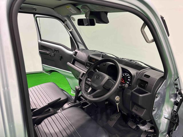 ハイゼットトラックスタンダードLEDヘッドランプ トップシェイドガラス 運転席SRSエアバック バックソナー 電動式パワーステアリング AM/FMラジオ あゆみ板掛けテールゲート VSC&TRC(広島県)の中古車