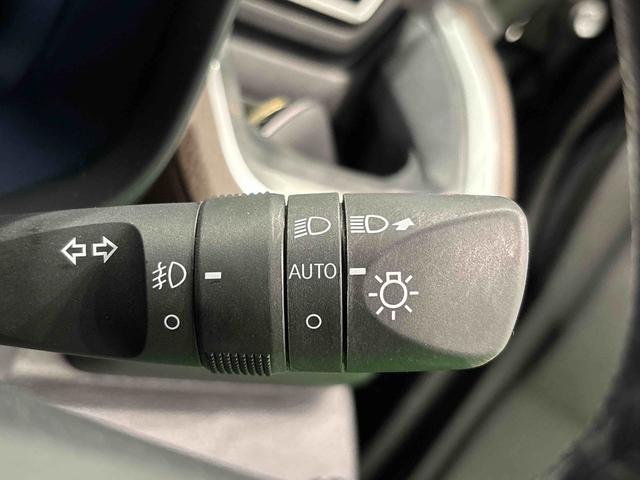 ムーヴRS ターボ車 バックモニター対応カメラ アルミホイールLEDオートライト・フォグランプ 電動パーキングブレーキ プッシュボタンスタート セキュリティアラーム バックカメラ 両側パワースライドドアウエルカムオープン機能 オート電動格納式ドアミラー(広島県)の中古車