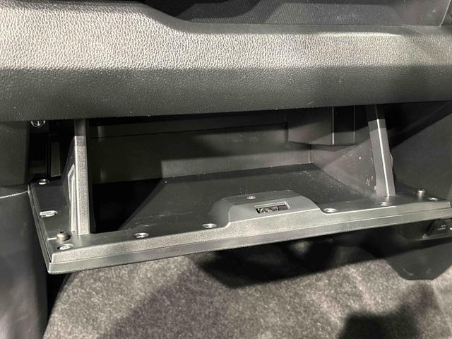 ムーヴRS ターボ車 バックモニター対応カメラ アルミホイールLEDオートライト・フォグランプ 電動パーキングブレーキ プッシュボタンスタート セキュリティアラーム バックカメラ 両側パワースライドドアウエルカムオープン機能 オート電動格納式ドアミラー(広島県)の中古車