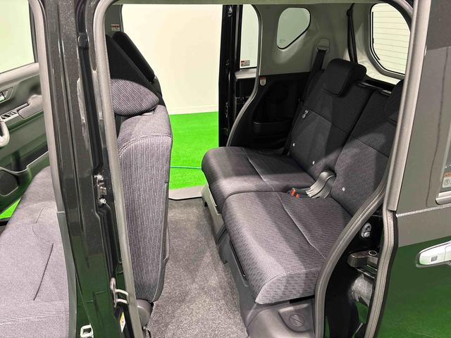 ムーヴRS ターボ車 バックモニター対応カメラ アルミホイールLEDオートライト・フォグランプ 電動パーキングブレーキ プッシュボタンスタート セキュリティアラーム バックカメラ 両側パワースライドドアウエルカムオープン機能 オート電動格納式ドアミラー(広島県)の中古車