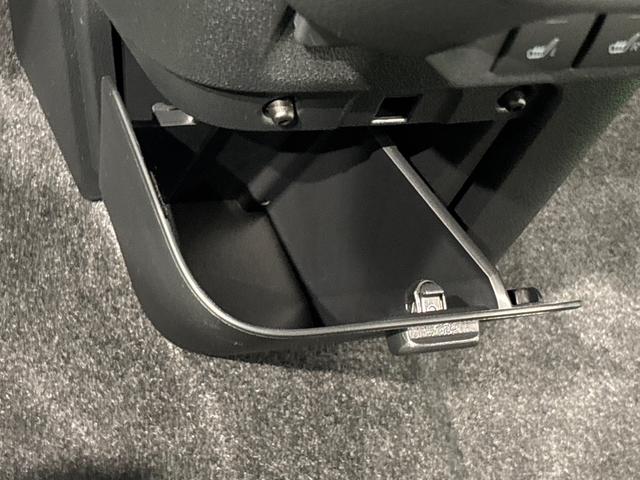 ムーヴキャンバスストライプスＧ　運転席・助手席シートヒーター　キーフリー純正ナビ装着用アップグレードパック　両側電動スライドドア　電動パーキングブレーキ＋オートホールドブレーキ機能　運転席シートリフター　チルトステアリング（広島県）の中古車