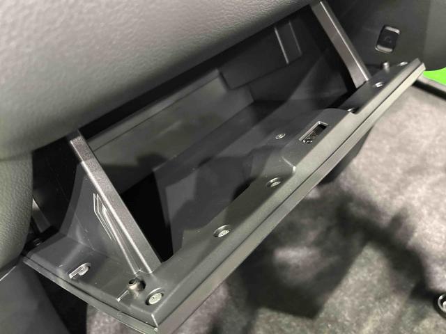 ムーヴキャンバスストライプスＧターボ　バックカメラ　電動パーキングブレーキ電動パーキングブレーキ　後席両側パワースライドドア　運転席・助手席シートヒーター　ＬＥＤヘッドライト・フォグランプ　オートライト　サイドエアバッグ　アイドリングストップ機能（広島県）の中古車