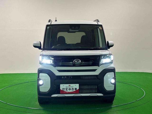 タントファンクロスターボ バックカメラ付 電動パーキングブレーキLEDオートライト パワースライドドアウェルカムオープン機能 オート電動格納式ドアミラー 助手席ロングスライド 助手席イージークローザー アルミホイール キーフリーシステム(広島県)の中古車