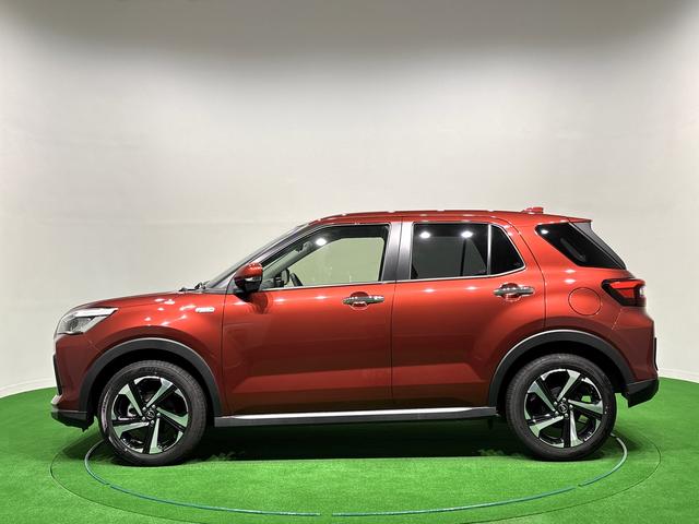 ロッキープレミアムG HEV LEDヘッドライト シートヒーターLEDヘッドランプ・フォグランプ 全車速追従機能付アダプティブクルーズコントロール レーンキープコントロール ブラインドスポットモニター 17インチアルミホイール シートヒーター(広島県)の中古車