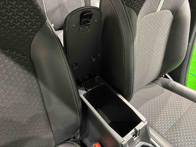 ロッキープレミアムG HEV LEDヘッドライト シートヒーターLEDヘッドランプ・フォグランプ 全車速追従機能付アダプティブクルーズコントロール レーンキープコントロール ブラインドスポットモニター 17インチアルミホイール シートヒーター(広島県)の中古車