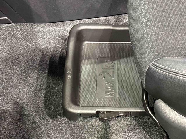 ロッキープレミアムG HEV LEDヘッドライト シートヒーターLEDヘッドランプ・フォグランプ 全車速追従機能付アダプティブクルーズコントロール レーンキープコントロール ブラインドスポットモニター 17インチアルミホイール シートヒーター(広島県)の中古車
