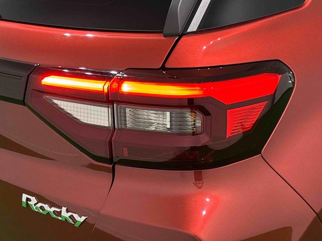 ロッキープレミアムG HEV LEDヘッドライト シートヒーターLEDヘッドランプ・フォグランプ 全車速追従機能付アダプティブクルーズコントロール レーンキープコントロール ブラインドスポットモニター 17インチアルミホイール シートヒーター(広島県)の中古車