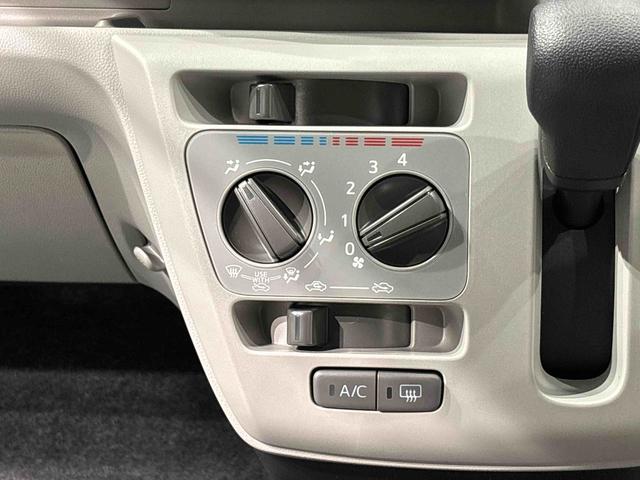 ミライースX SAIII LEDヘッドライト コーナーセンサーセキュリティアラーム 14インチフルホイールキャップ キーレスエントリー 電動格納式ドアミラー ショツピングフック マニュアルエアコン(広島県)の中古車